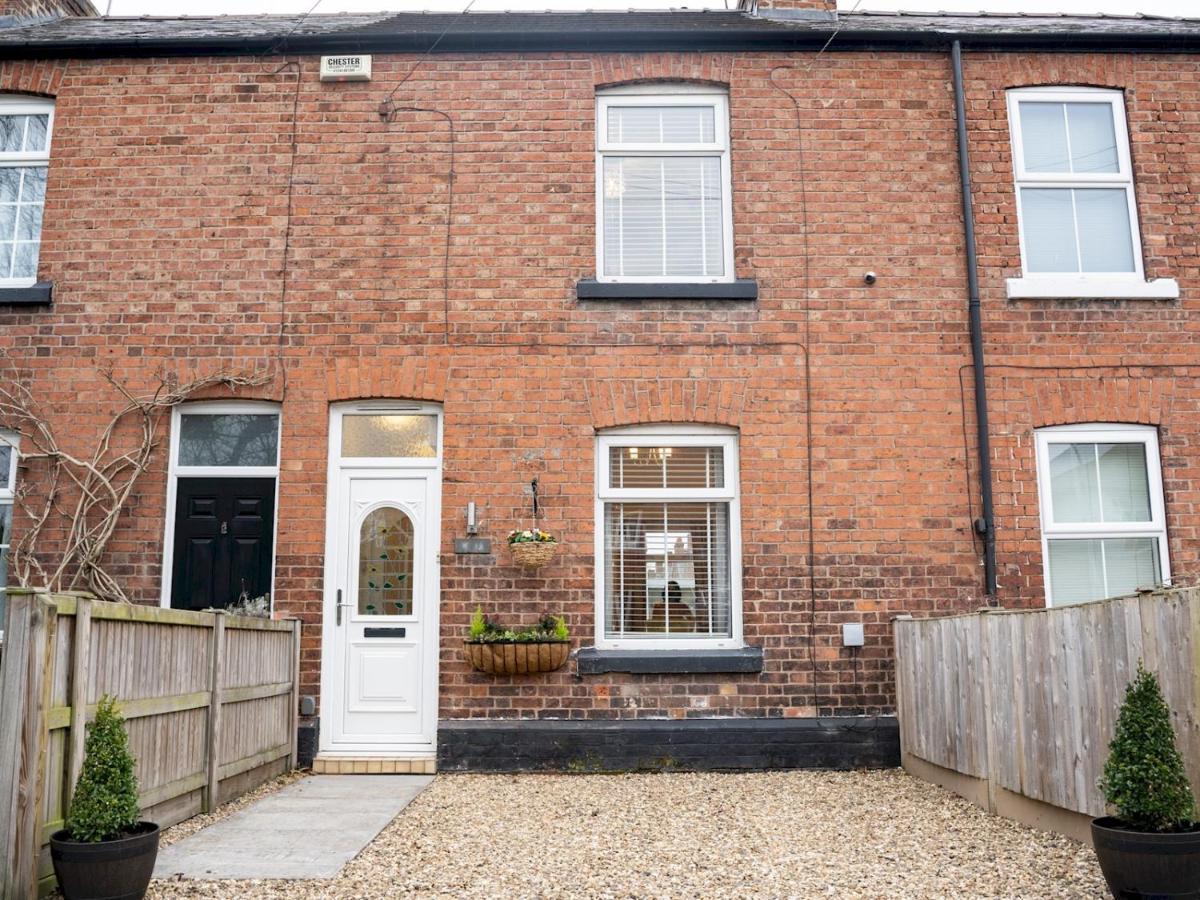 Pass The Keys Cosy, 2-Bed Home In Popular Handbridge - Parking Chester Kültér fotó